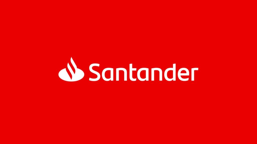 O Santander destaca-se no cenário financeiro ao oferecer cartões de crédito sem anuidade, proporcionando praticidade e economia para os usuários.