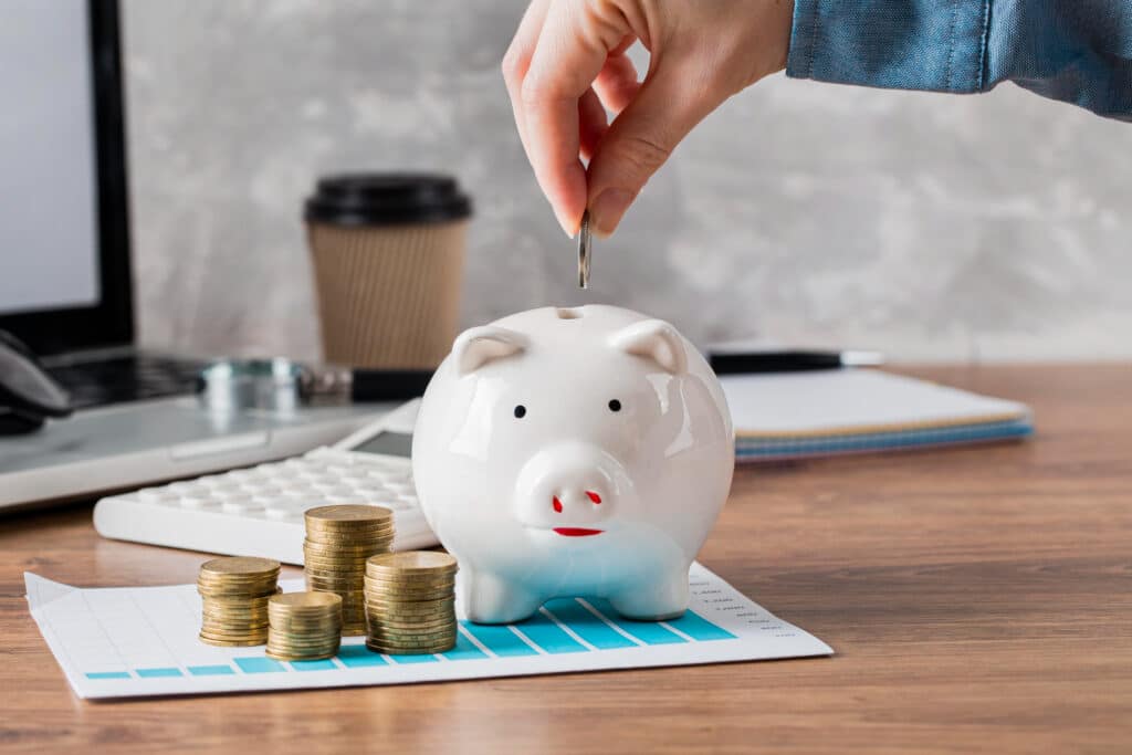 O Desafio 52 Semanas propõe uma estratégia inovadora para cultivar o hábito de poupar dinheiro, incentivando a prática semanal ao longo do ano.